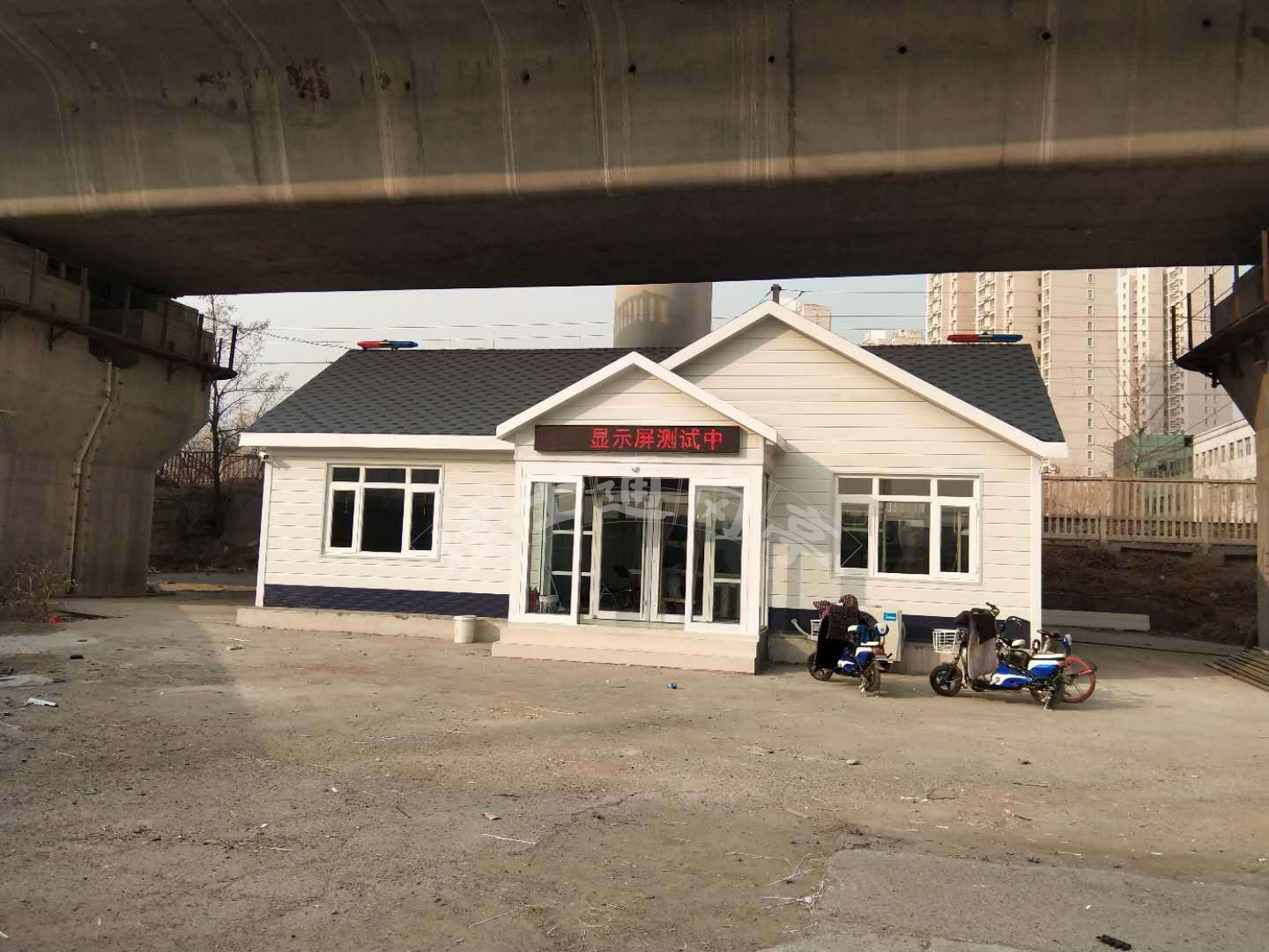 丰台高铁沿线办公室大型雕花板,万彩网岗亭厂家定制